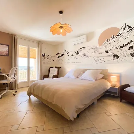 Holiday home Teletravail Au Calme En Bearn Avec Wi-fi, Bureau Et Terrasse